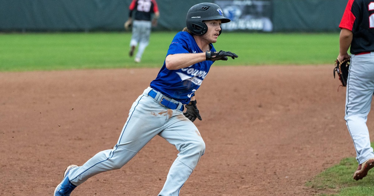 Men's Baseball Secures Two Wins At Home