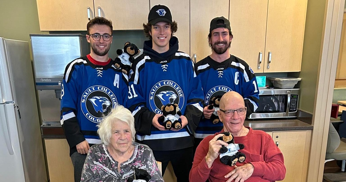 Men's Hockey Team Brings Holiday Joy to Sault Area Hospital